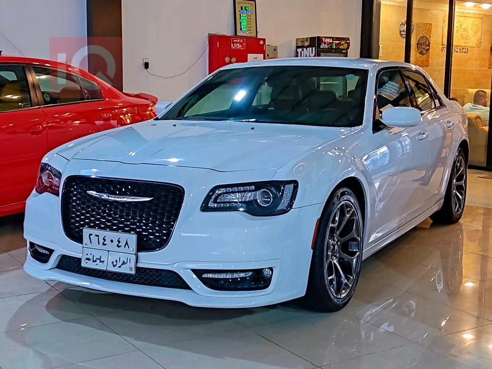 كرايسلر 300